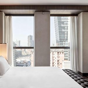 Premium Suite